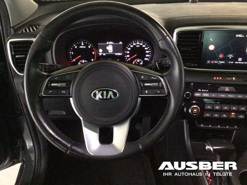 Kia Sportage Spirit 4WD 1.6CRDi Leder Automatik PANO NAVI AVM Sitzlüftung u. -heizung el. Hec