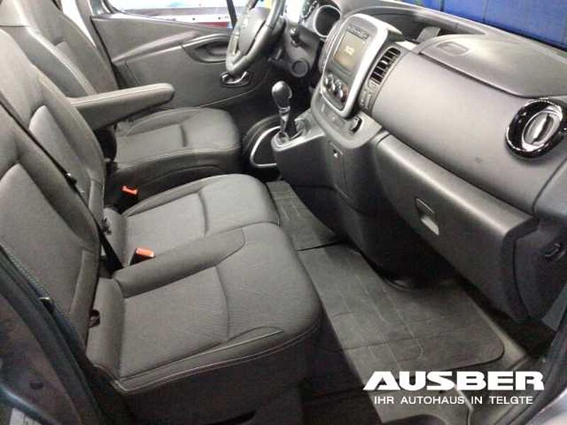 Nissan NV300 Kombi L1H1 PREMIUM 9-Sitzer mit Rampe!