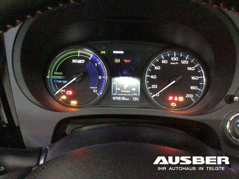 Mitsubishi Outlander PHEV Basis 4WD 2.4 Plug-in Hybrid 1. Hand GJR