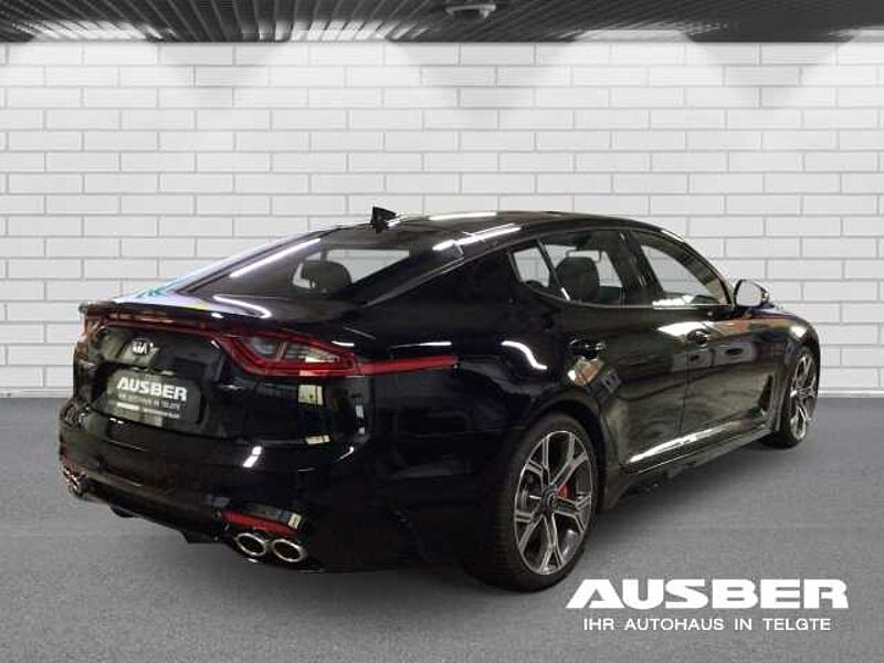 Kia Stinger GT 4WD 3.3 V6 T-GDI Standheizung Glasdach Sportauspuff HUD